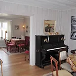 Gard Hotel *